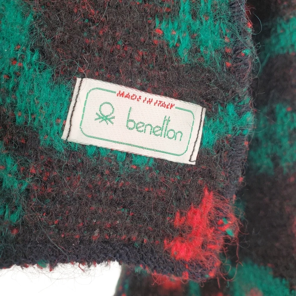 Vntg 80s United Colors Of Benetton Red and Green Patterned Scarf. Made In Italy